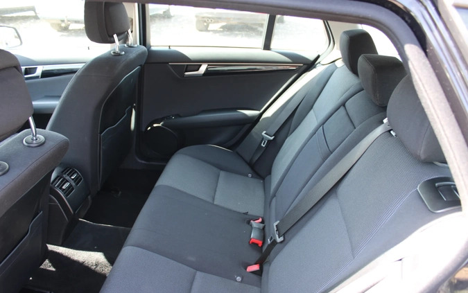 Mercedes-Benz Klasa C cena 42800 przebieg: 215000, rok produkcji 2012 z Sztum małe 667